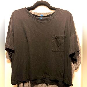 Old Navy | XL | Black cropped pocket tee